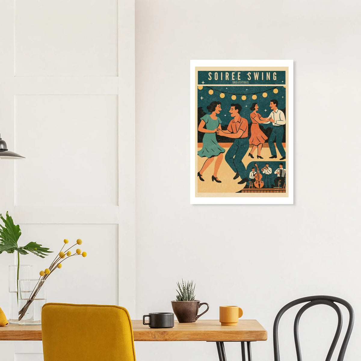 Affiche rétro « Soirée Swing », vert et ocre, grand visuel au-dessus d’une table avec chaise jaune et tasses.