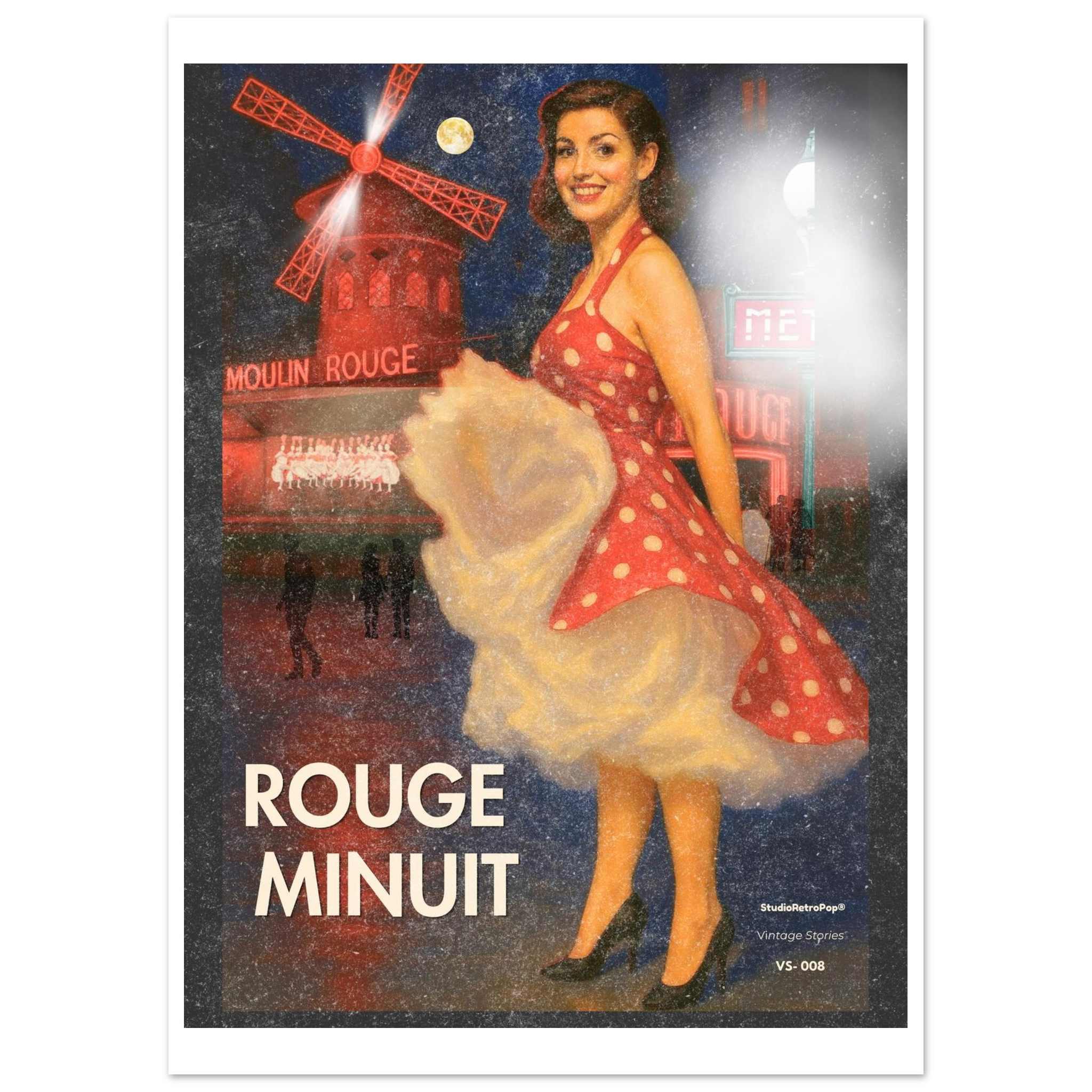 Affiche Rouge Minuit – pin-up robe à pois devant le Moulin Rouge, nuit parisienne rétro, esthétique vintage années 50 – StudioRetroPop® VS-008